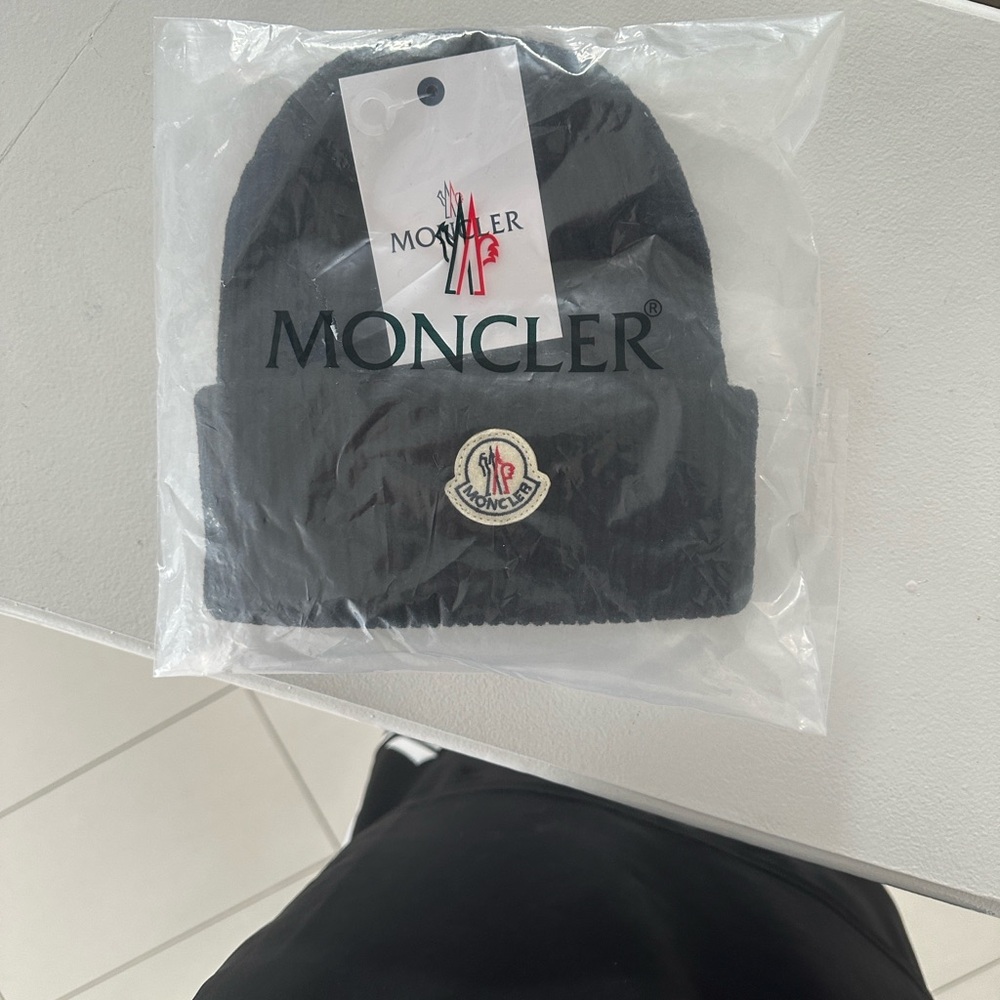 Moncler Beanie 1 Day shipping! SEND OFFERS!